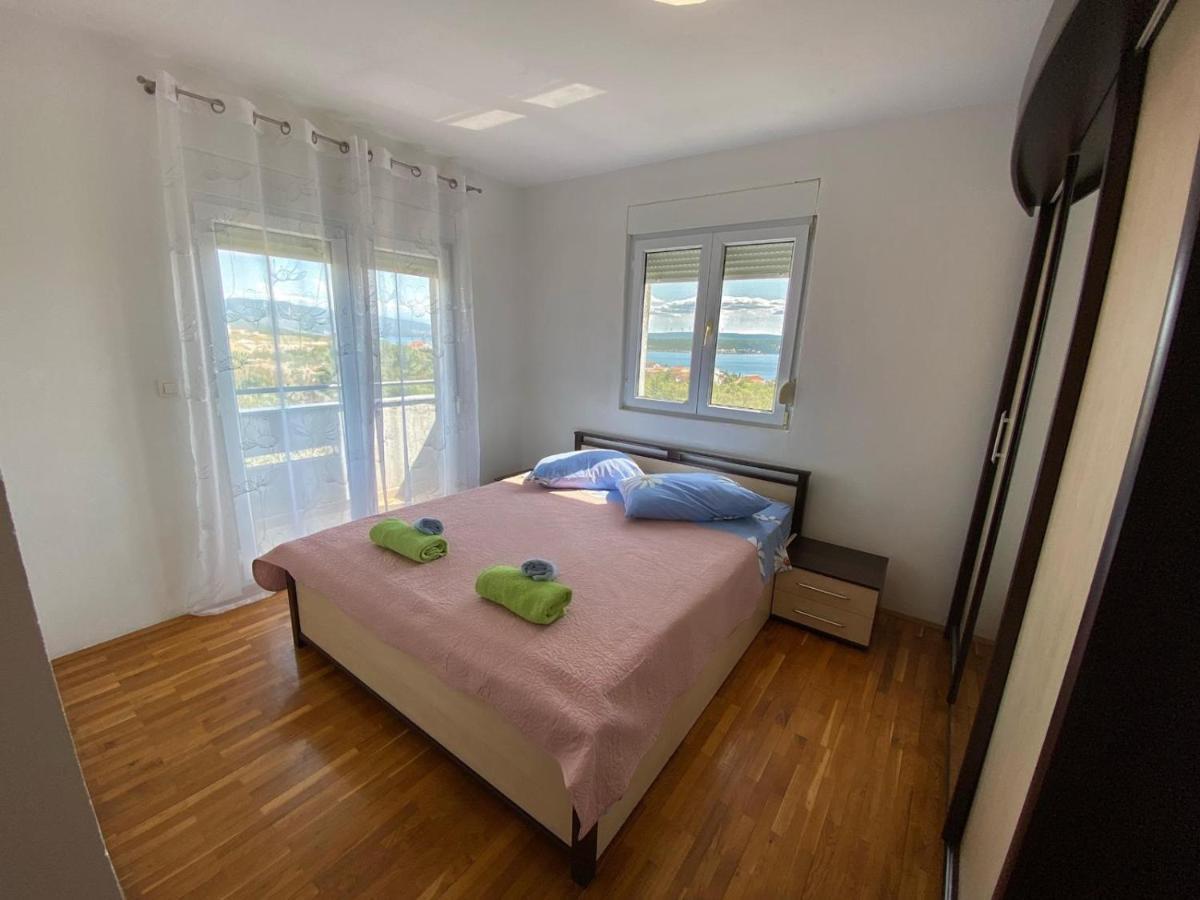 Apartments With A Parking Space Maslenica, Novigrad - 12636 Jasenice  Bagian luar foto